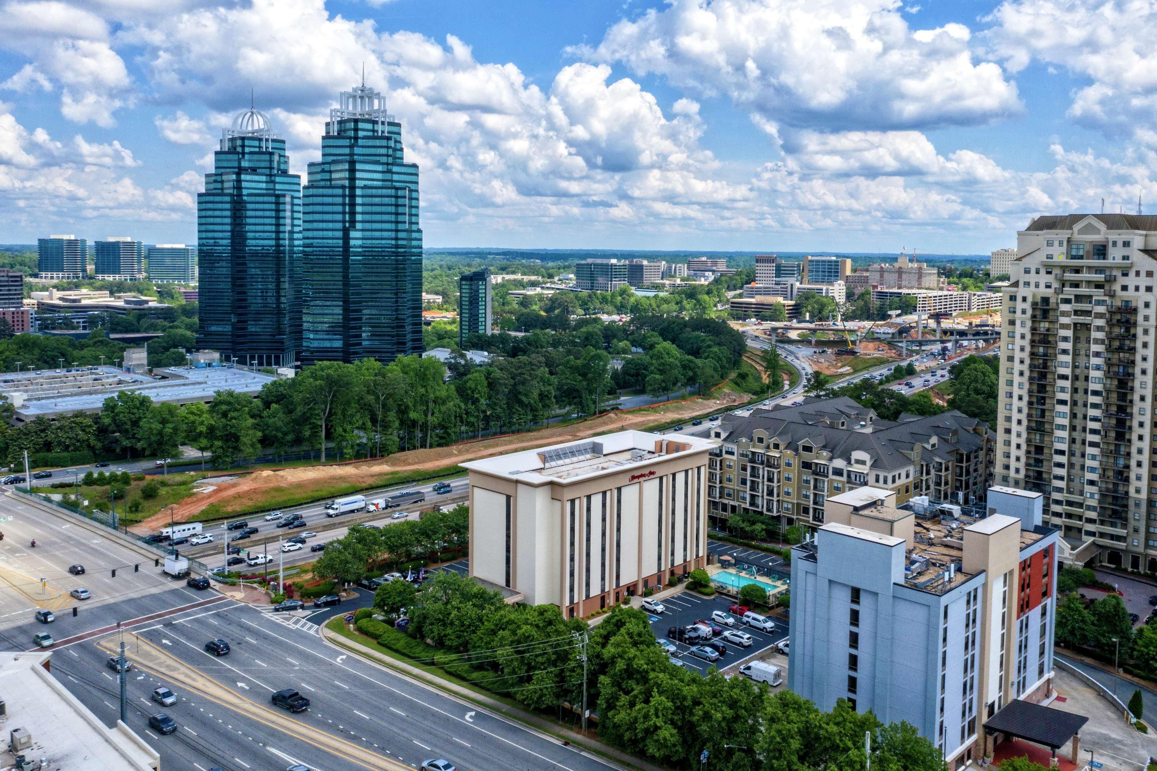 Hampton Inn Atlanta Perimeter Center Sandy Springs Exterior photo